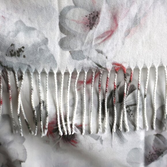 Love & Lore Scarf - Floral - Pashmina - Shawl - Picture 2 of 6